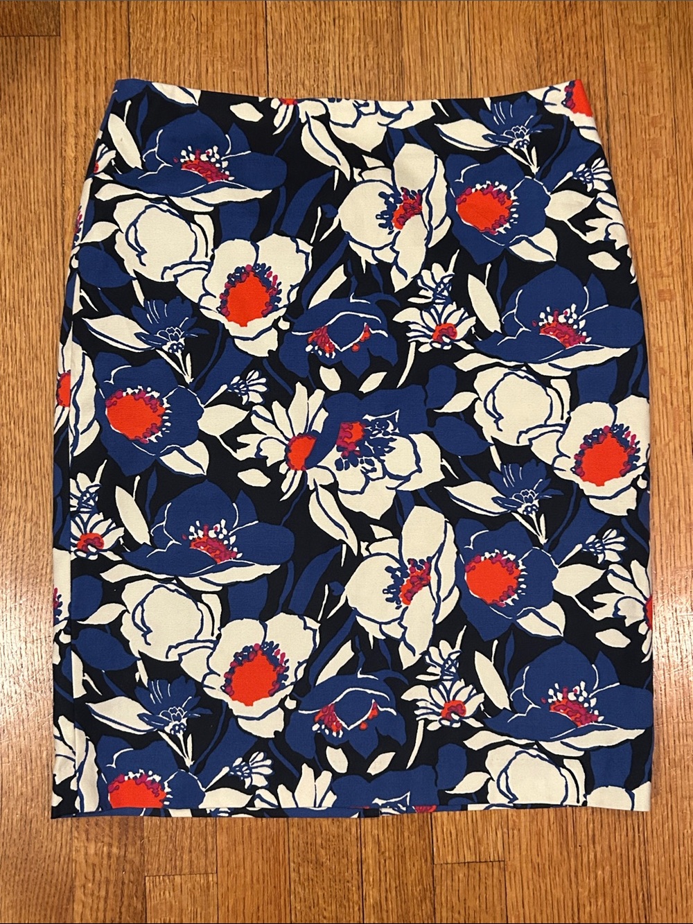 Talbots Floral Pencil Skirt - Blue, White & Red Size 6